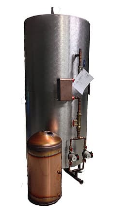Pre-plumbed de-stratification pump set on a World Heat Cylinders calorifier for improved temperature control