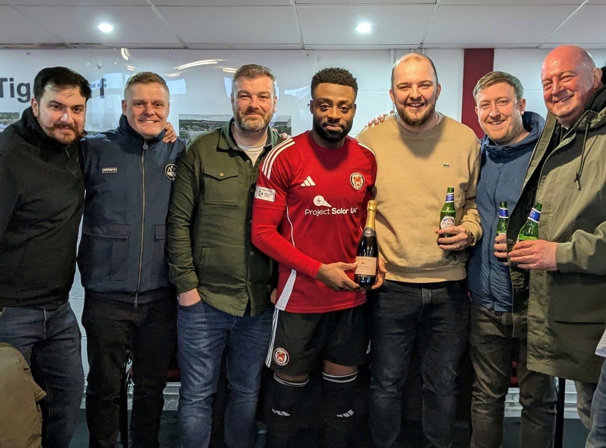 Some of the world heat team giving out the man of the match award to Tunde Owolabi.